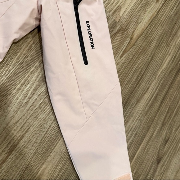 Arc'teryx Light Pink Mesh Jacket - Picture 5 of 6